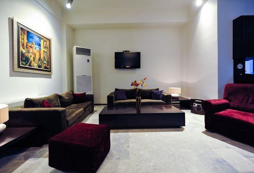 هتل Kleopatra Inn