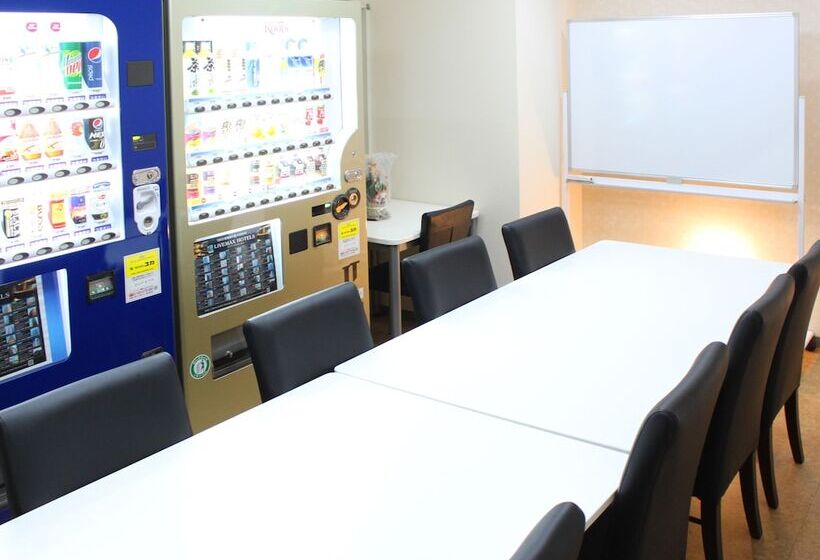 هتل Livemax Budget Tokyo Hamura Ekimae