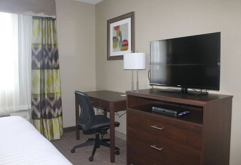 هتل Meridian Inn & Suites Lloydminster