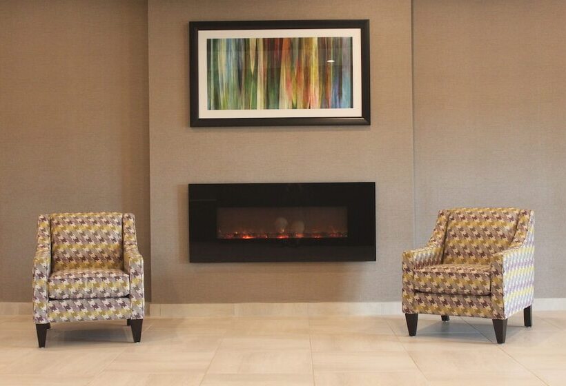 هتل Meridian Inn & Suites Lloydminster