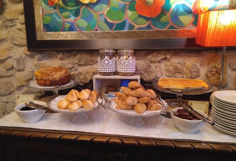 فندق Posada La Cotía