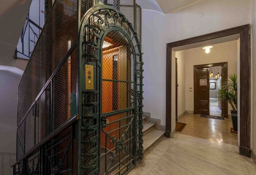 Fotos del hotel Royal Rooms Corso:  6