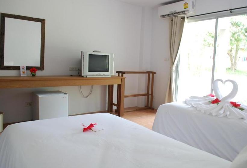 בית מלון כפרי Romruen Samed Resort