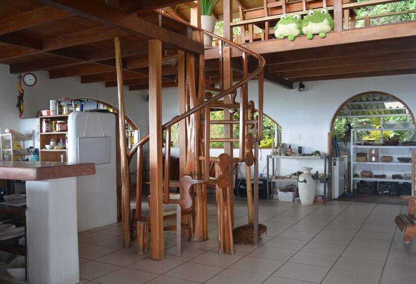 فندق The Lookout Inn Lodge