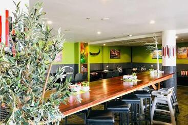 Ramada Suites By Wyndham Zen Quarter Darwin
