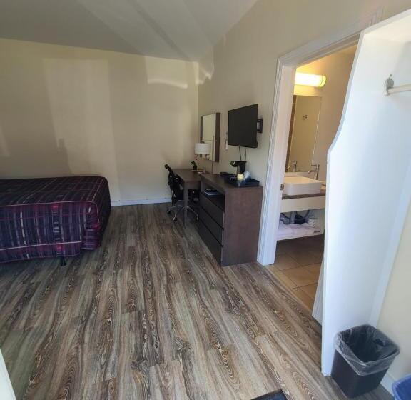 Stardust Motel  Bedford