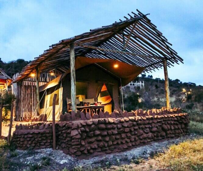 هتل Cheetah Tented Camp