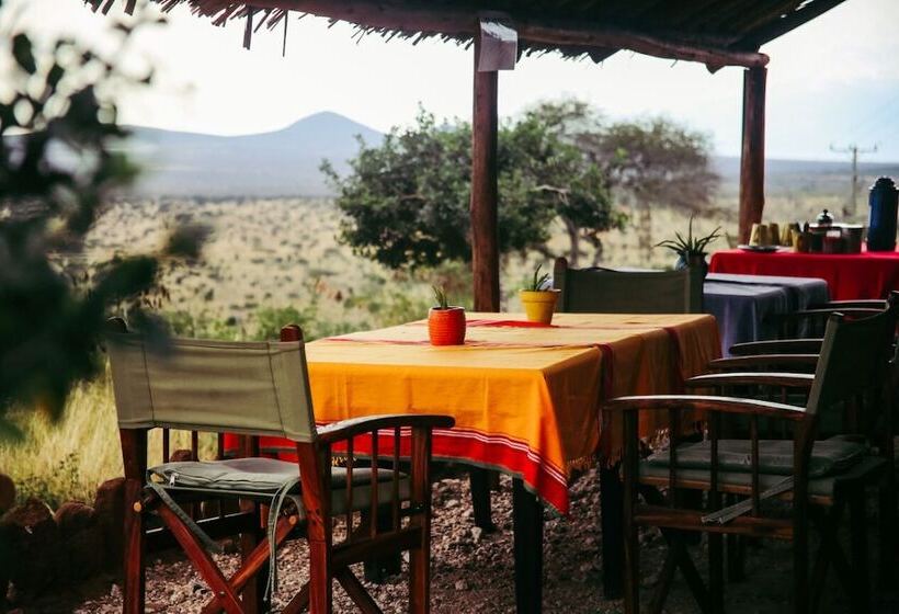 هتل Cheetah Tented Camp