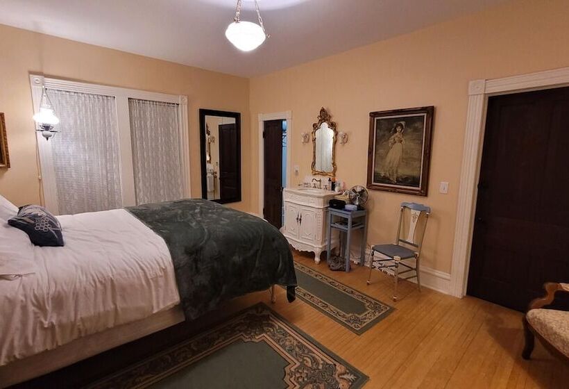 민박 Oaklawn Inn