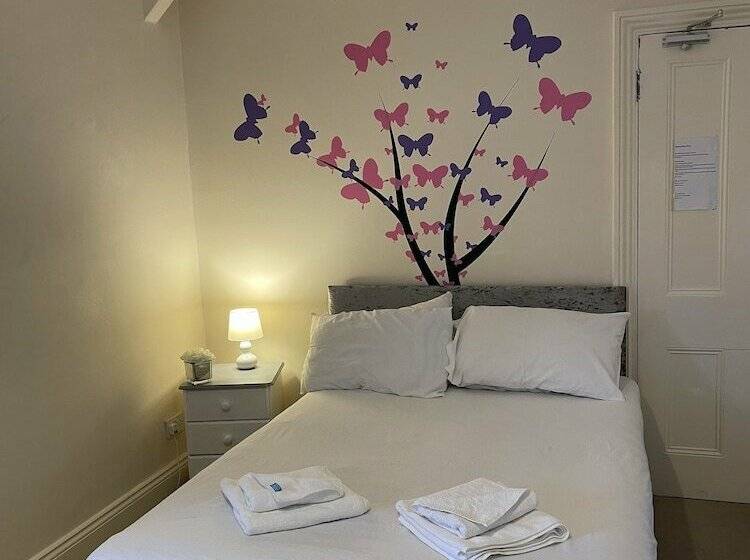 مبيت وإفطار The Old Rectory