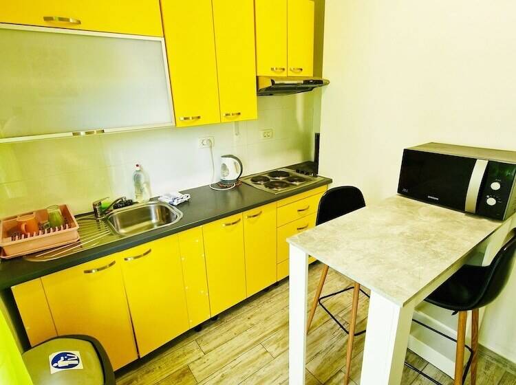 Croparadise Hostel