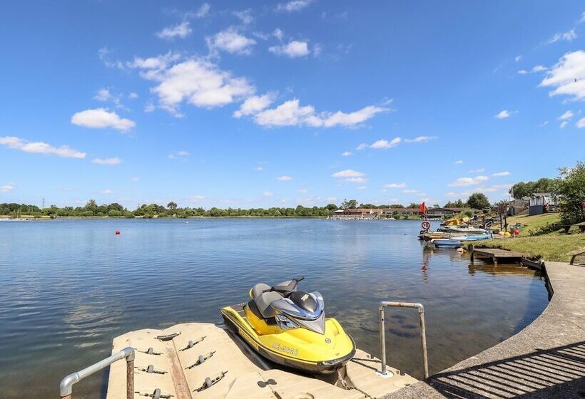 酒店 Lovely 4 Berth Caravan On 7 Lakes Country Park At Crowle North Lincolshire