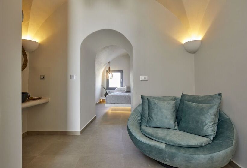 هتل Aecon Suites