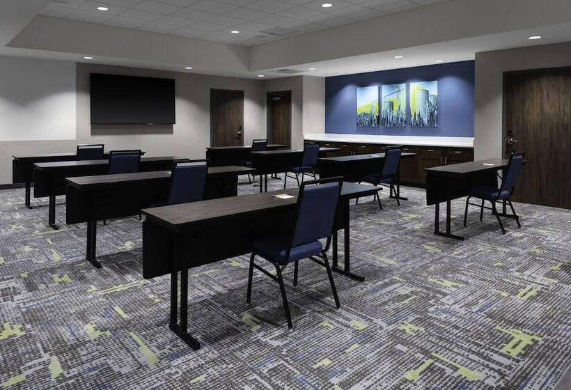 هتل Hampton Inn & Suites Indianapolis West Speedway
