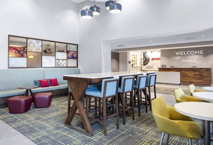 هتل Hampton Inn & Suites Indianapolis West Speedway