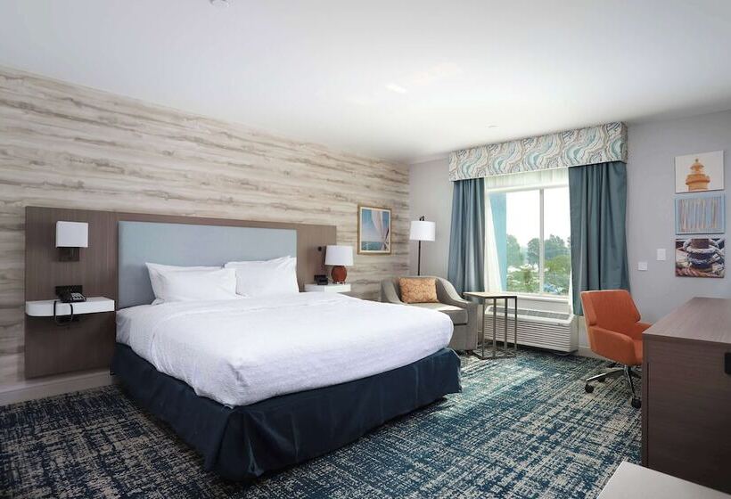 هتل Hampton Inn & Suites Manistee Waterfront