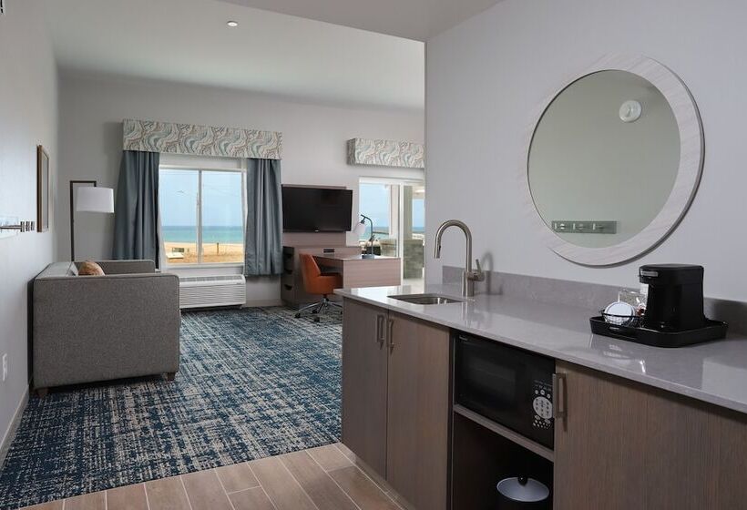 هتل Hampton Inn & Suites Manistee Waterfront