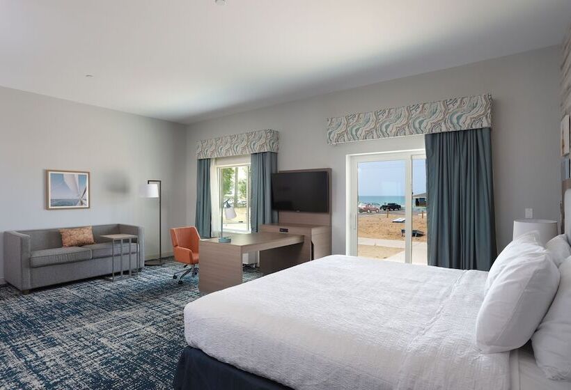 هتل Hampton Inn & Suites Manistee Waterfront