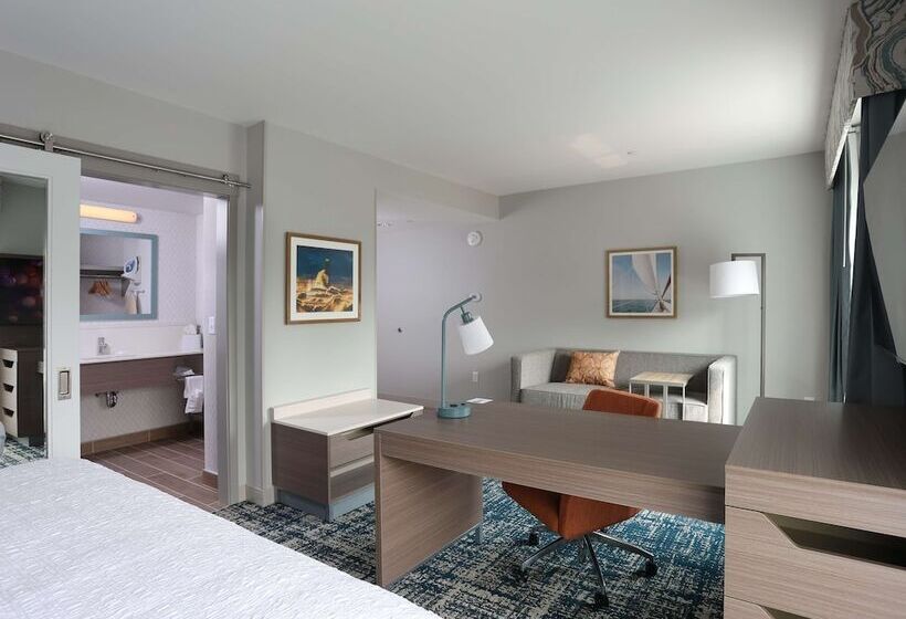هتل Hampton Inn & Suites Manistee Waterfront