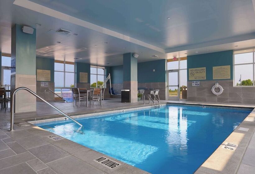 هتل Hampton Inn & Suites Manistee Waterfront