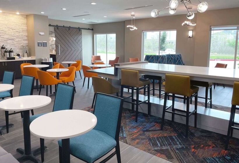 هتل La Quinta Inn & Suites By Wyndham Sulphur Lake Charles