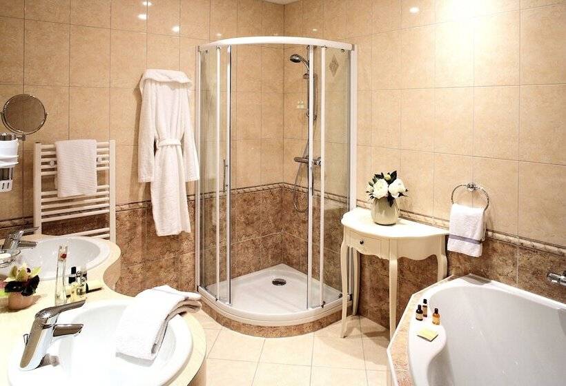 هتل Hôtel Normandie Spa