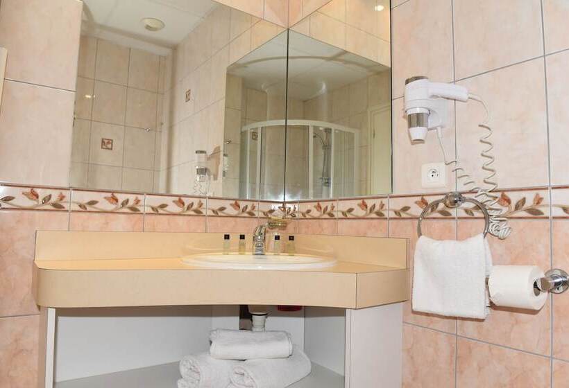 هتل Hôtel Normandie Spa