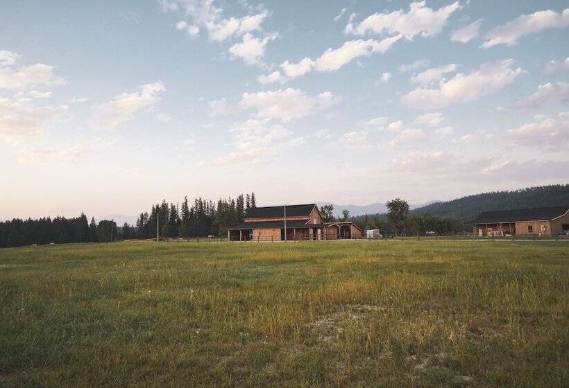 Сельский отель Clydesdale Outpost