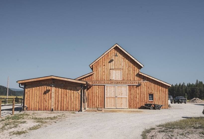 Сельский отель Clydesdale Outpost