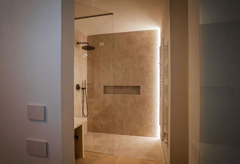 فندق ريفى Masseria Torleanzi   Wine Relais