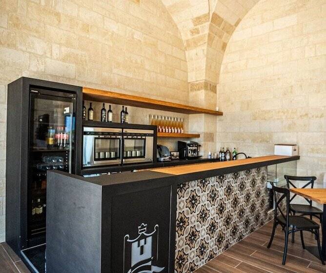 فندق ريفى Masseria Torleanzi   Wine Relais
