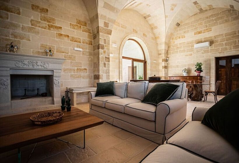 فندق ريفى Masseria Torleanzi   Wine Relais