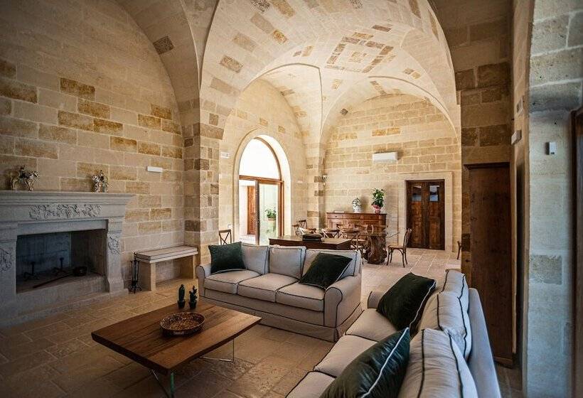 فندق ريفى Masseria Torleanzi   Wine Relais