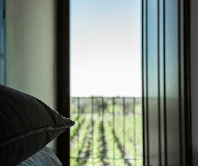 فندق ريفى Masseria Torleanzi   Wine Relais