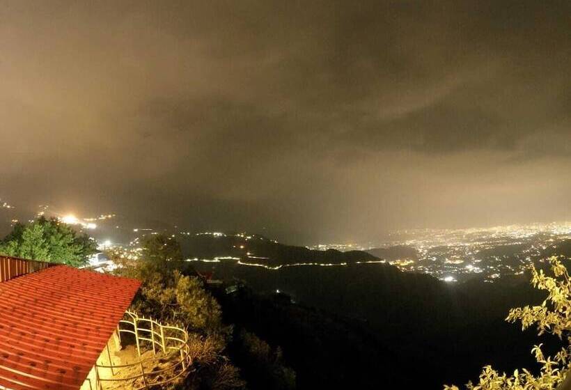 هتل Saiva Hill Resort
