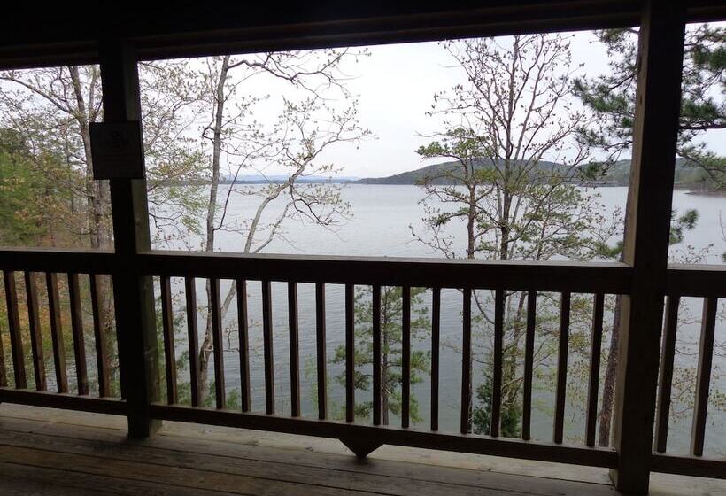 Lake View Three Bedroom, Three Bath Log Sided Cottage With Private Hot Tub Overlooking Lake Ouachita