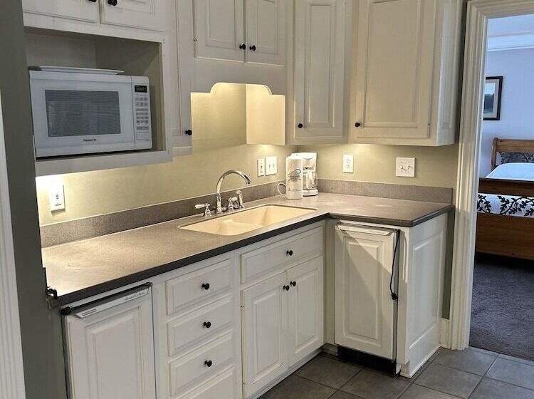 Limestone Springs Cottage