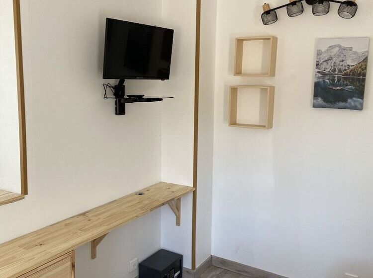 פנסיון A La Fontaine Fleurie