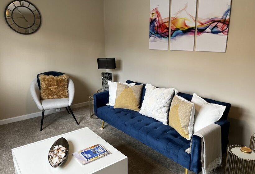 اقامتگاه Charming 4 Bed House In Winchester,free Parking