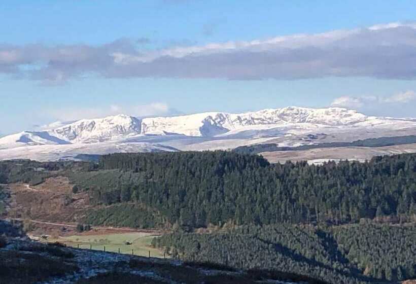 דירת נופש Tranquil 3 Bed Cottage Near Lake Vyrnwy