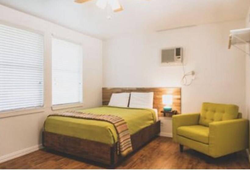 리조트 Mystic Quarry