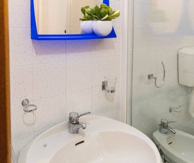 تختخواب و صبحانه Casa Fubis