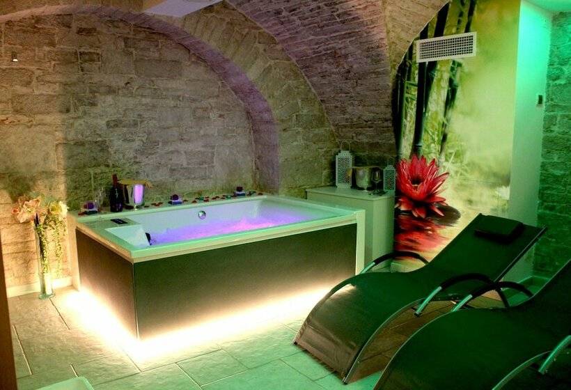 تختخواب و صبحانه Rubis Relais & Spa