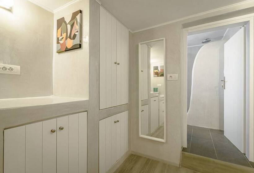 هتل Amoramelia Suites