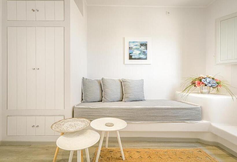 هتل Amoramelia Suites