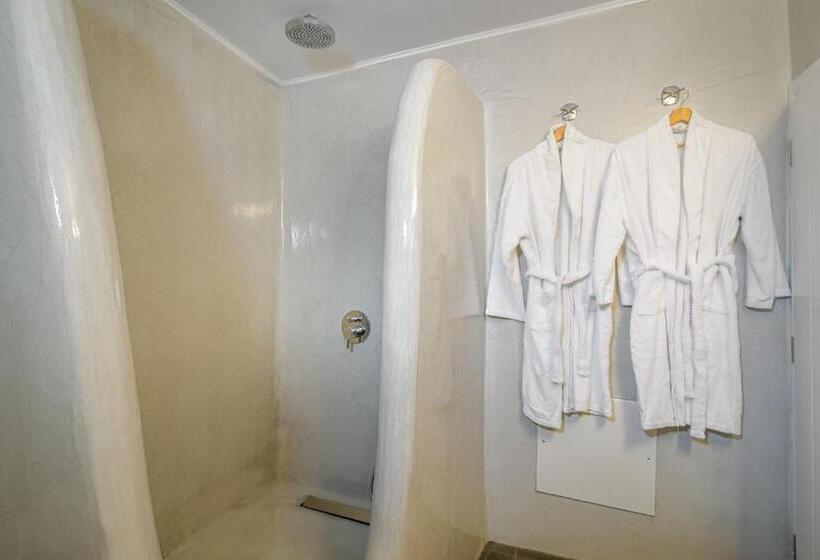 هتل Amoramelia Suites