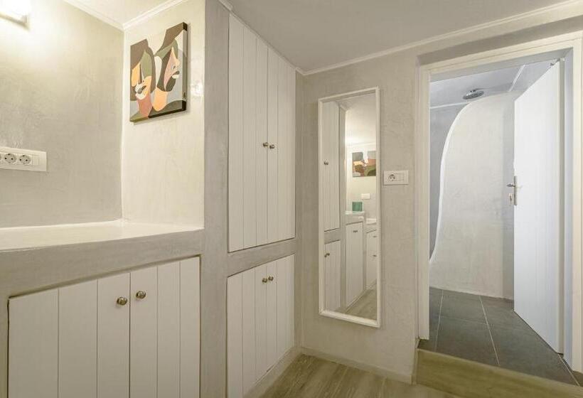 هتل Amoramelia Suites