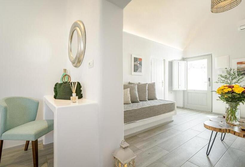 هتل Amoramelia Suites