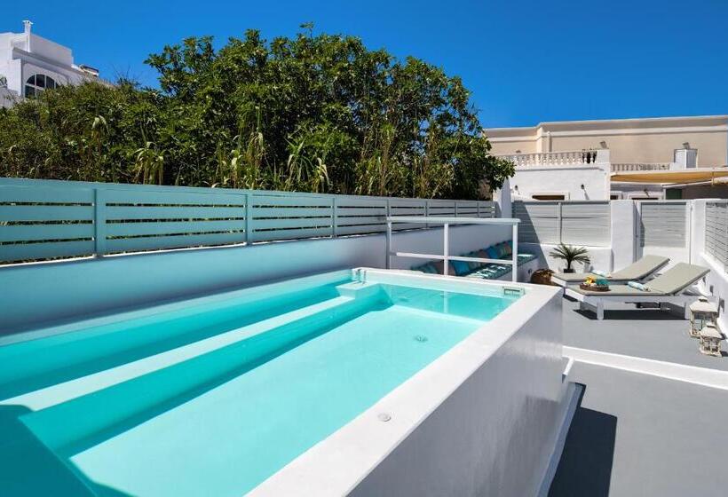 هتل Amoramelia Suites