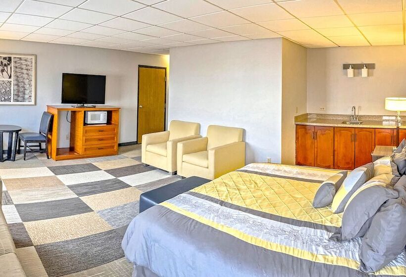 هتل Coratel Inn By Jasper Iowa Fairfield